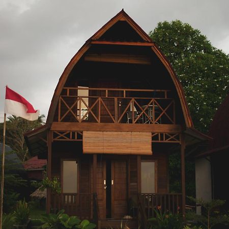 Momos Surf Shack Hotel Salul Bagian luar foto