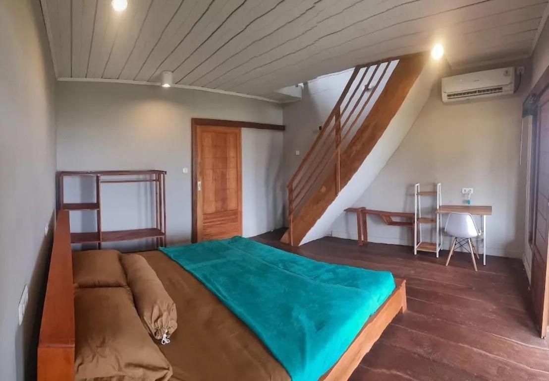 Momos Surf Shack Hotel Salul Bagian luar foto
