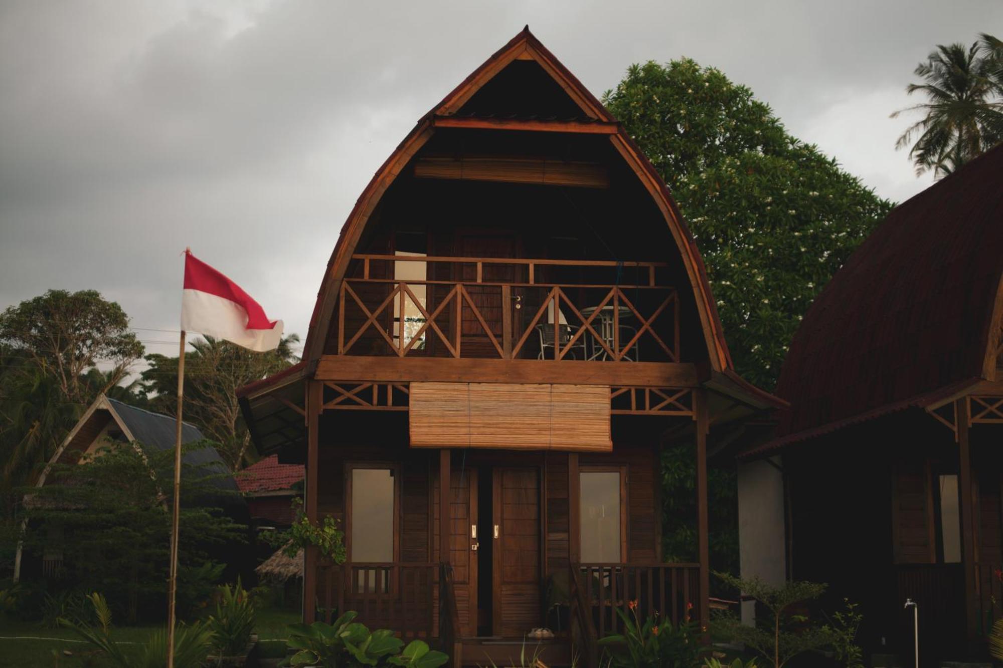 Momos Surf Shack Hotel Salul Bagian luar foto