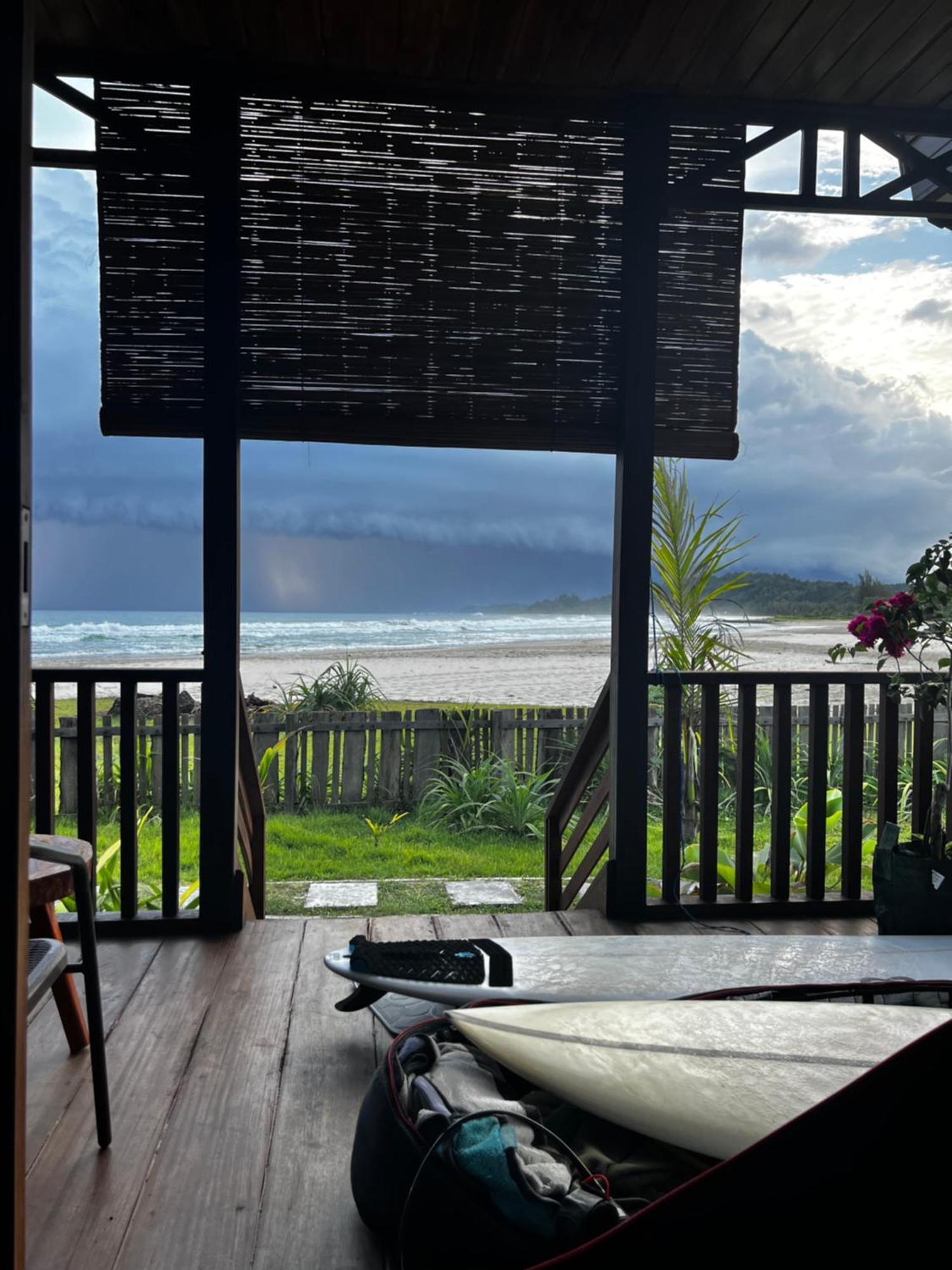 Momos Surf Shack Hotel Salul Bagian luar foto